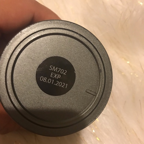 Pure Aura magnetic face mask - Picture 5 of 6